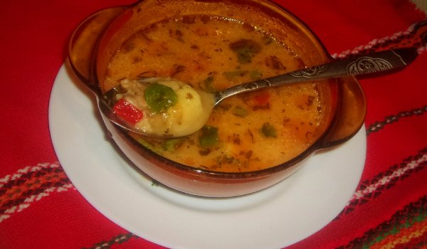 Свинска Чорба с Прясно Мляко