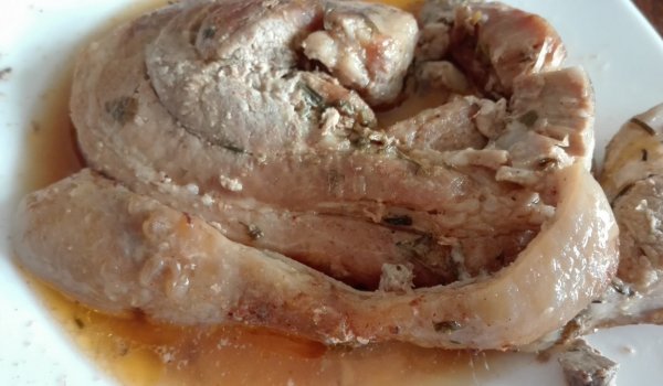 Свински бут с кожа в плик