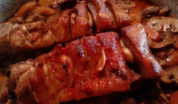 Свински гърди с гъби и моркови