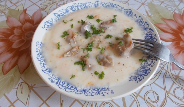 Свински хапки с млечен сос