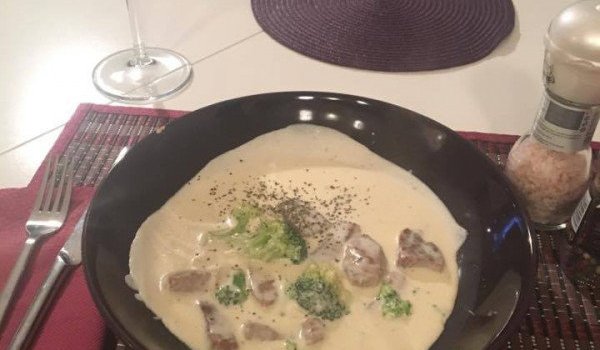Свински късчета със сирена и гъбки