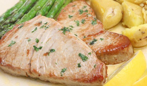 Свински пържоли, мариновани в кисело мляко