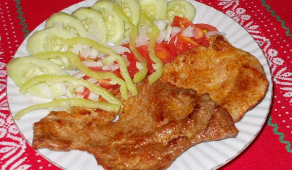 Свински пържоли на тиган с пилешки привкус