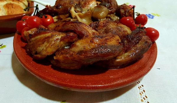 Свинско месо плетено