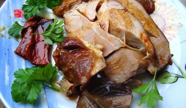 Свинско печено на бавен огън