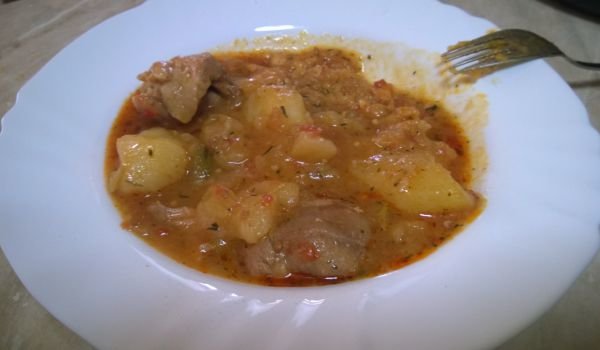 Свинско с картофи по селски