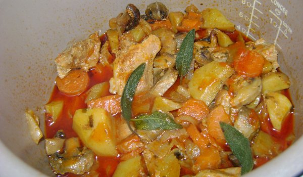 Свинско с картофи в мултикукър