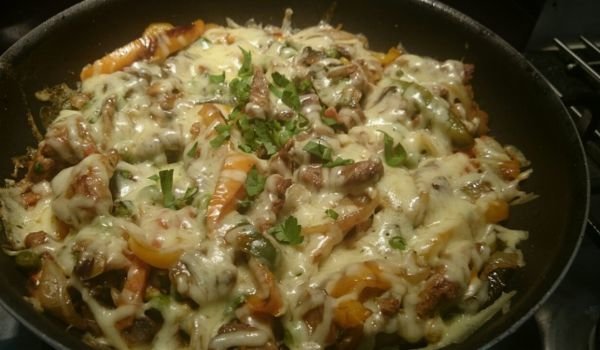 Свинско със зеленчуци в уок