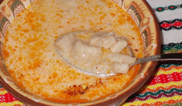 Телешка шкембе чорба с варена застройка