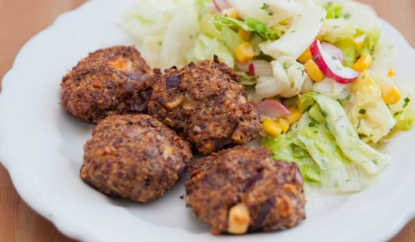 Телешки кюфтенца с киноа