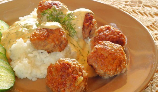 Телешки кюфтета със зеле