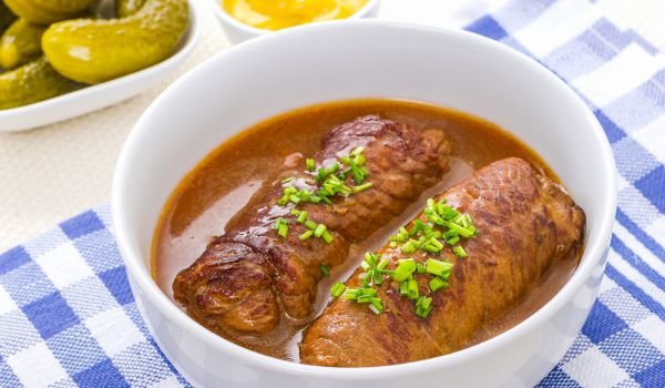 Телешки рулца със сирене