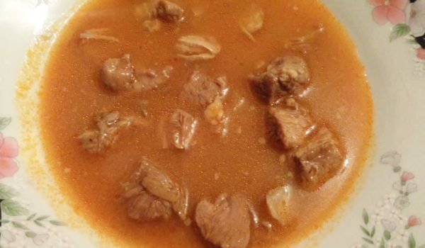 Телешко месо с доматен сок