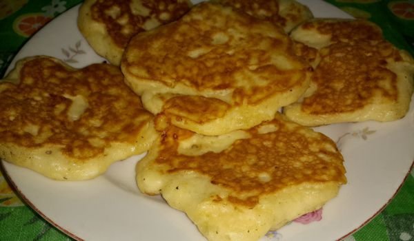 Тиганички със сирене и кашкавал