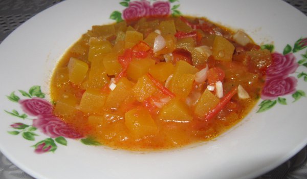 Тиква с домати