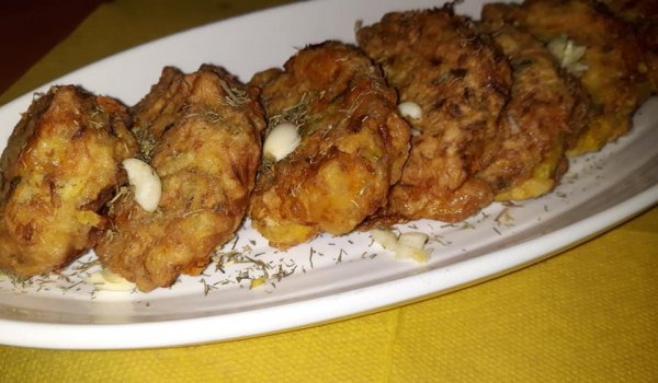 Тиквени кюфтенца с чедър