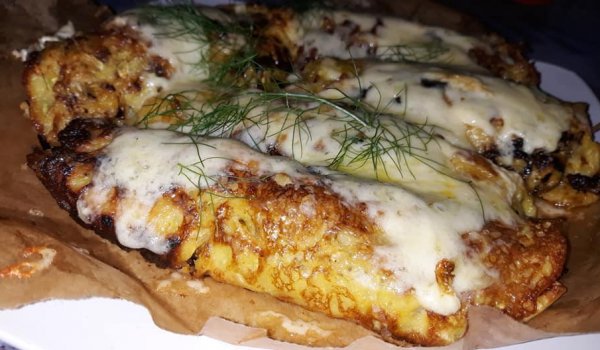 Тиквени палачинки с кайма и гъби