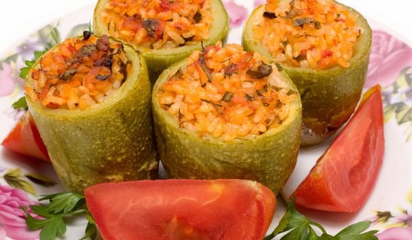 Тиквички, пълнени с ориз