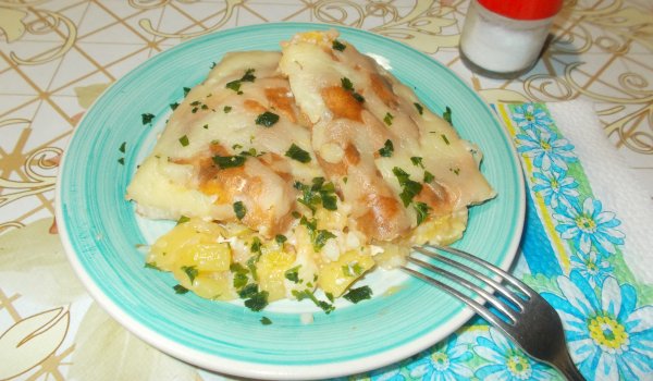 Тиквички с ориз и кашкавал на фурна