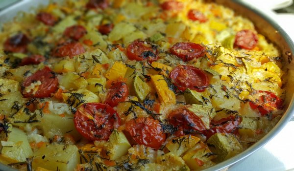 Тиквички с ориз и киноа на фурна