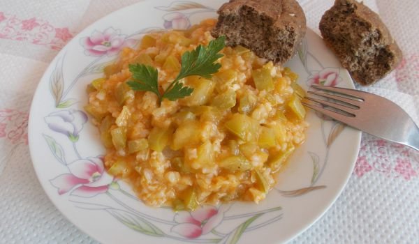Тиквички с ориз яхния