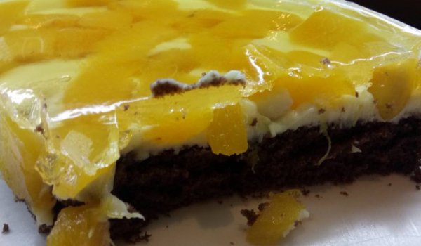 Торта с Маскарпоне и Праскови