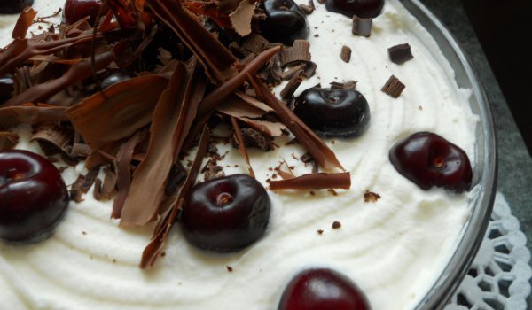 Торта Шварцвалд в купа (Black Forest Trifle)