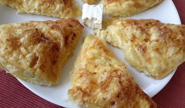 Триъгълни банички с бакпулвер