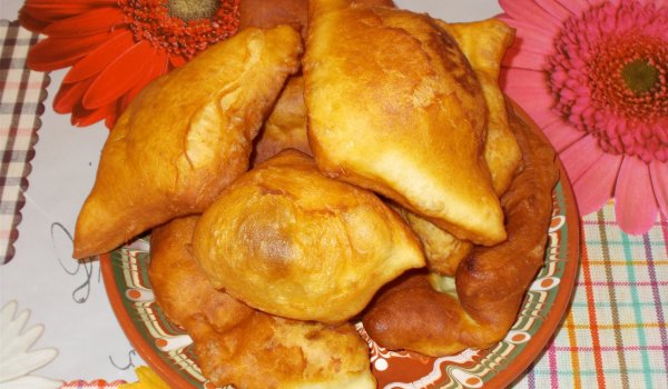 Триъгълни бухти