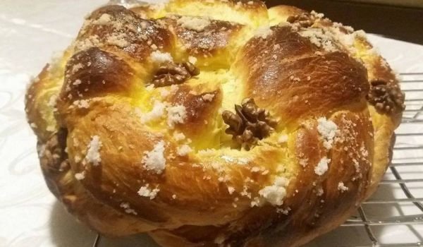 Тройно месен козунак в хлебопекарна