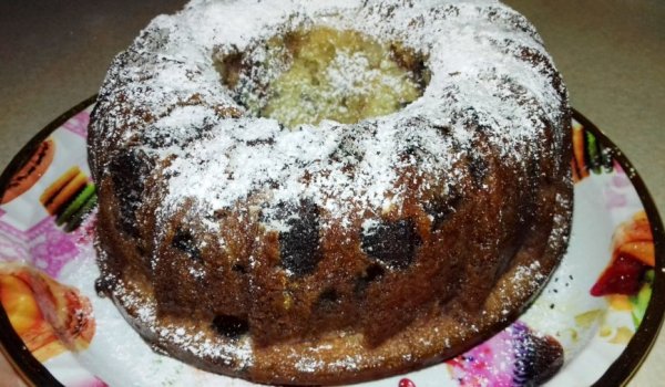 Царски кекс с плодове и шоколад