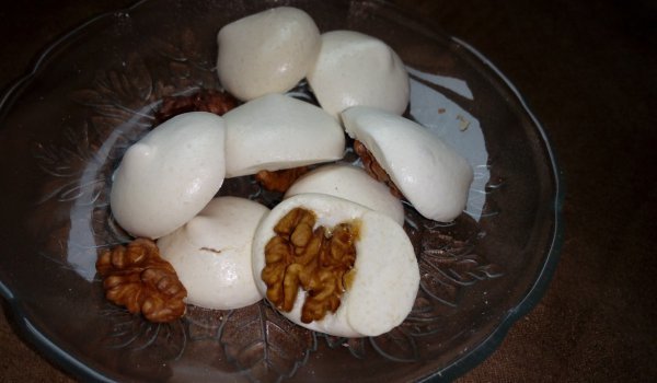Целувки с орехови ядки