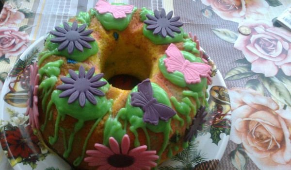 Цветен кекс
