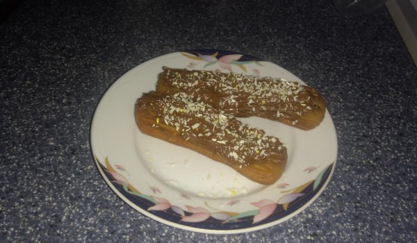 Тулумбички с шоколадова глазура и кокос