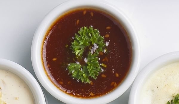 Тъмен сос в микровълнова