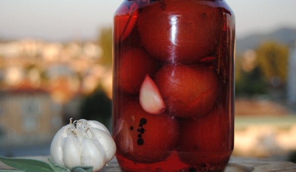 Туршия мариновани сливи