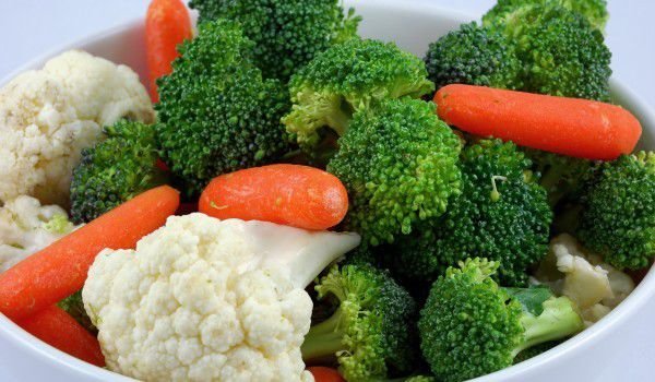 Туршия с карфиол и броколи