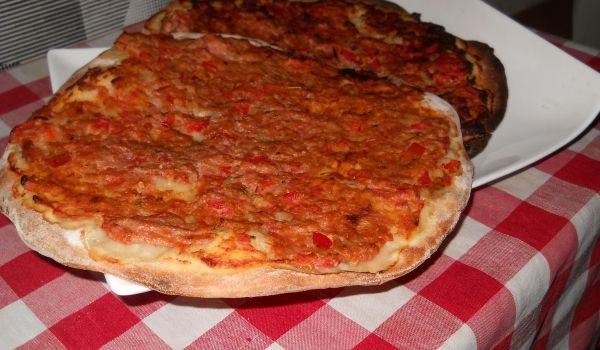 Турска вкусна пица