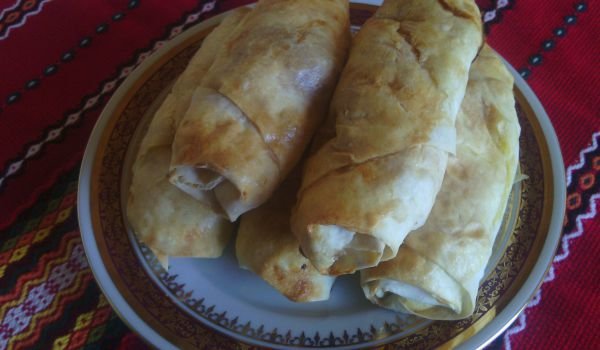 Турски банички с телешка кайма и лук