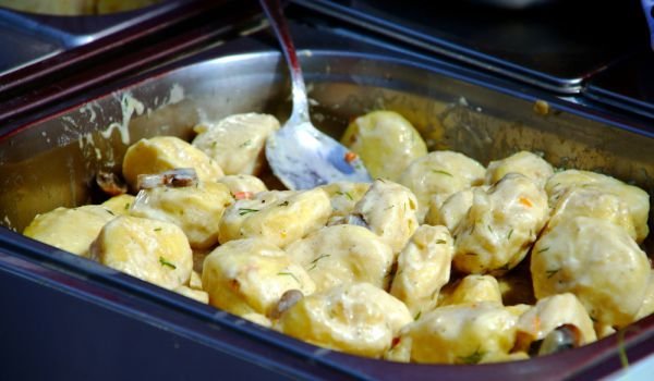 Украински кльоцки с чесново масло