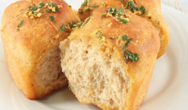 Украински пампушки с чесън и хрян