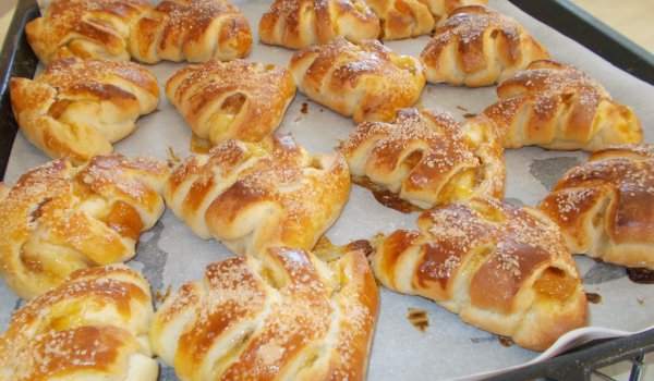 Уникални кифлички Листенца с плънка