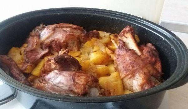 Уникално вкусни свински джолани с картофки