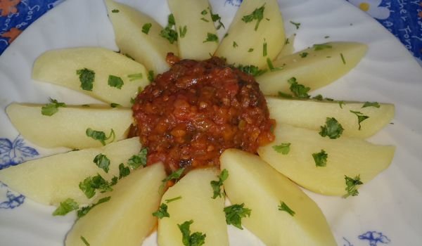 Варени картофи със сос