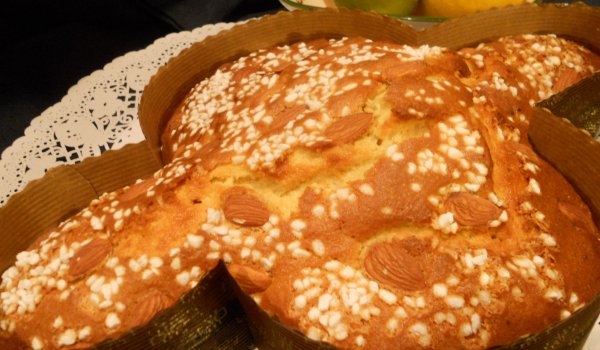 Великденска лимонова Коломба (Torta colomba Al Limone un dolce di Pasqua)