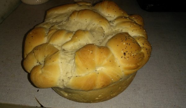 Великденска питка на конци с едно втасване