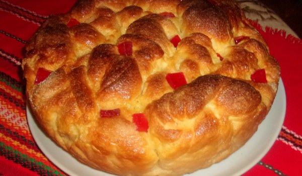 Великденски козунак с масло