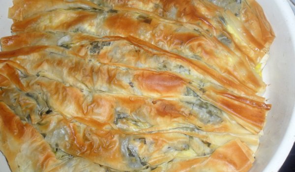 Вита пролетна баница с лапад