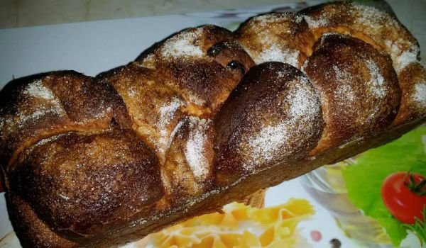 Вкусен козунак със стафиди