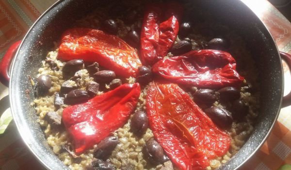 Вкусен ориз с черен дроб и чушки